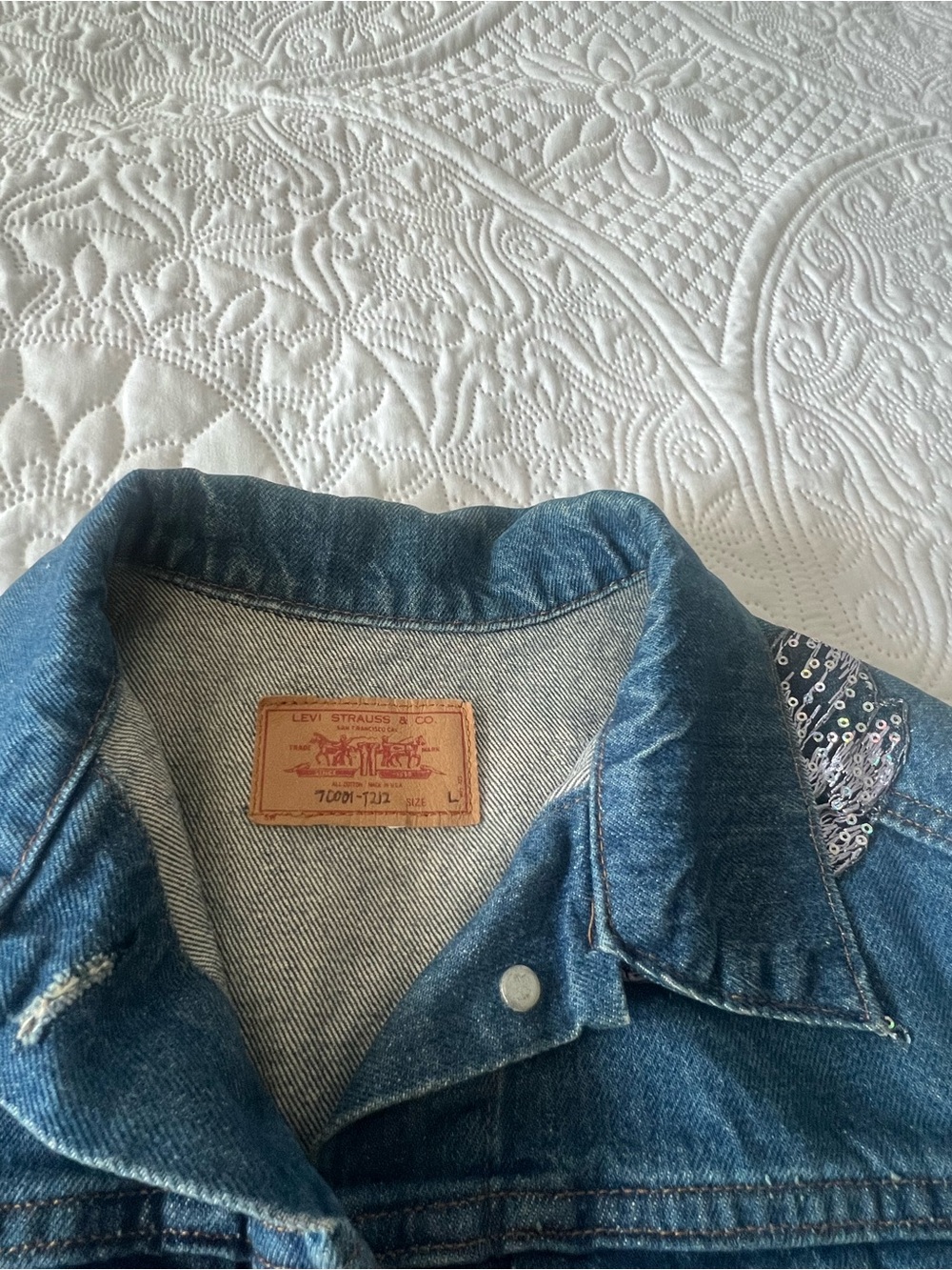 Levi's Blue Denim Jacket with Sequin Dragonfly Embellishments - Picture 7 of 7